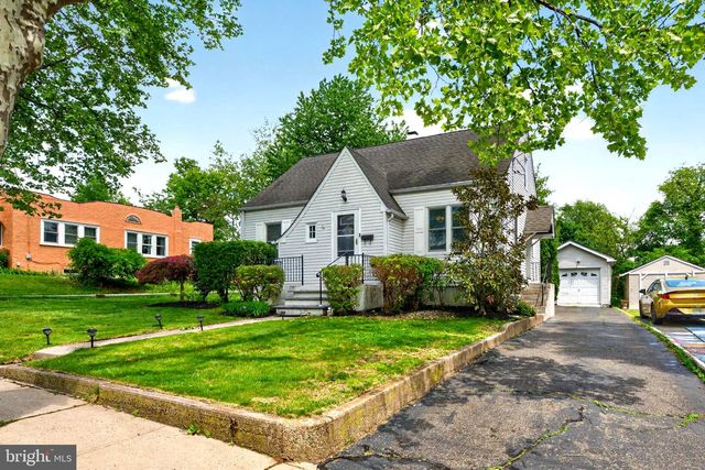 6 DAWES AVE, Trenton, NJ 08638