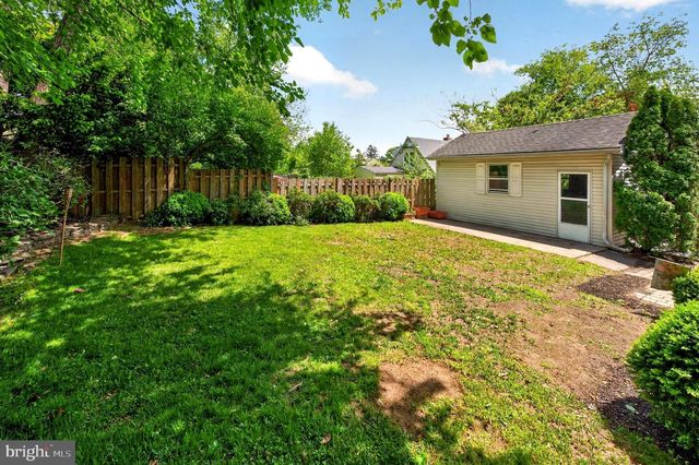 6 DAWES AVE, Trenton, NJ 08638