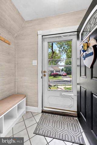 6 DAWES AVE, Trenton, NJ 08638