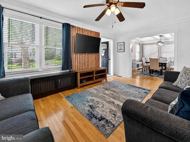 6 DAWES AVE, Trenton, NJ 08638