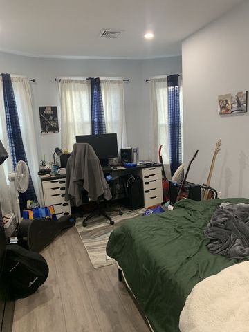 4045 Washington St 3, Boston, MA 02131
