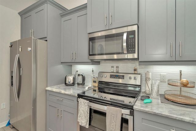 6395 BANYAN BOULEVARD 301, New Port Richey, FL 34652