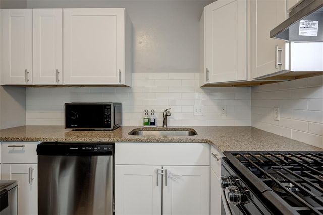 2605 Yorkshire Avenue, Oklahoma City, OK 73160