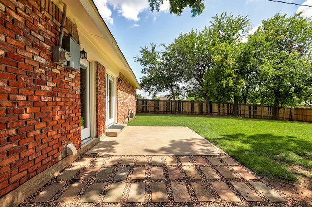 2605 Yorkshire Avenue, Oklahoma City, OK 73160
