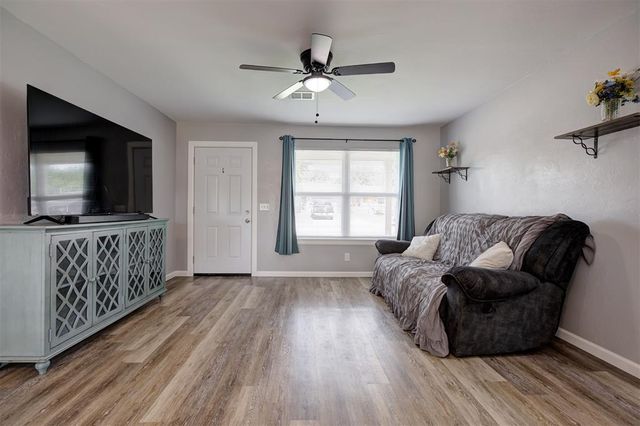 2605 Yorkshire Avenue, Oklahoma City, OK 73160