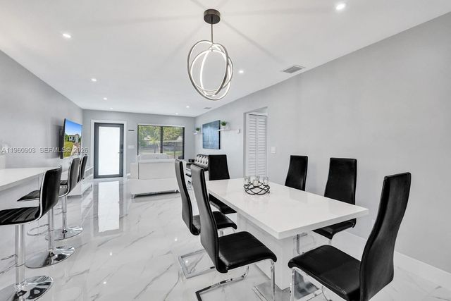 5636 SW 19th St, West Park, FL 33023