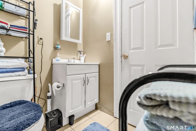 34 Hayes Street, Bridgeport, CT 06608