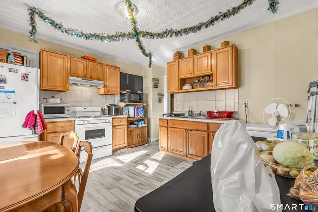 34 Hayes Street, Bridgeport, CT 06608