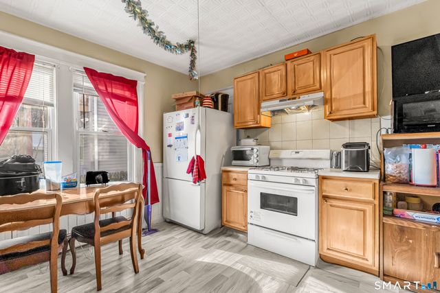 34 Hayes Street, Bridgeport, CT 06608