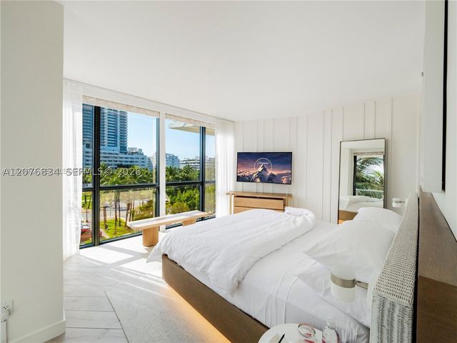 2201 Collins Ave 428, Miami Beach, FL 33139