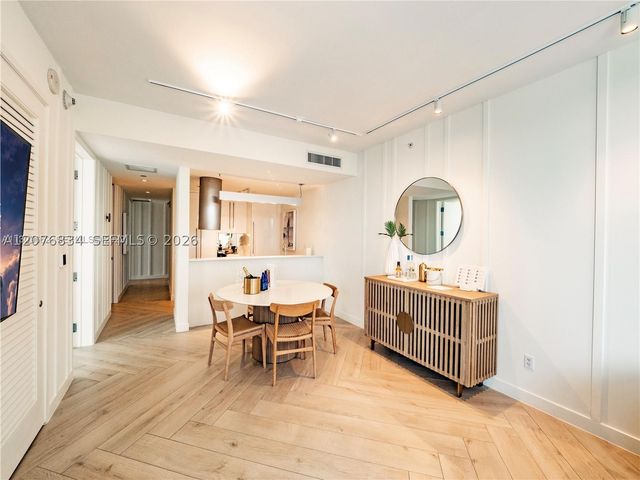 2201 Collins Ave 428, Miami Beach, FL 33139