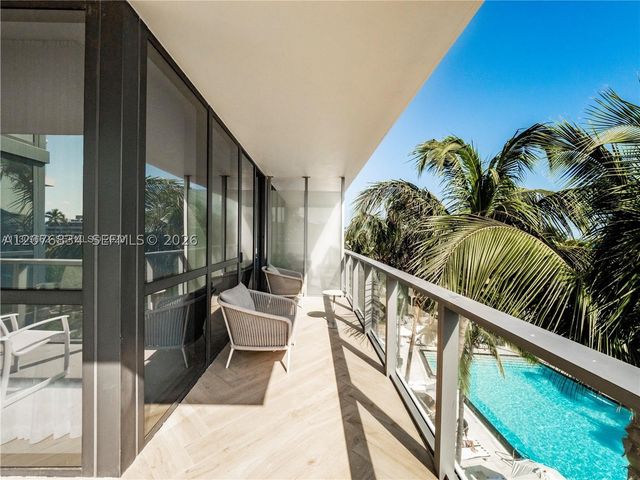 2201 Collins Ave 428, Miami Beach, FL 33139