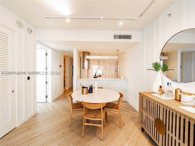2201 Collins Ave 428, Miami Beach, FL 33139