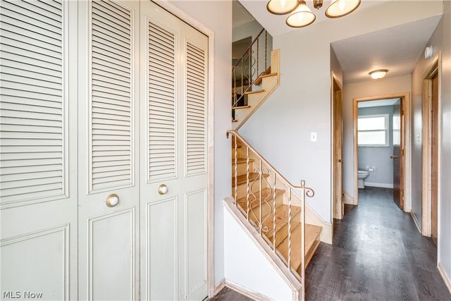 6826 Lynett Drive, Parma, OH 44129