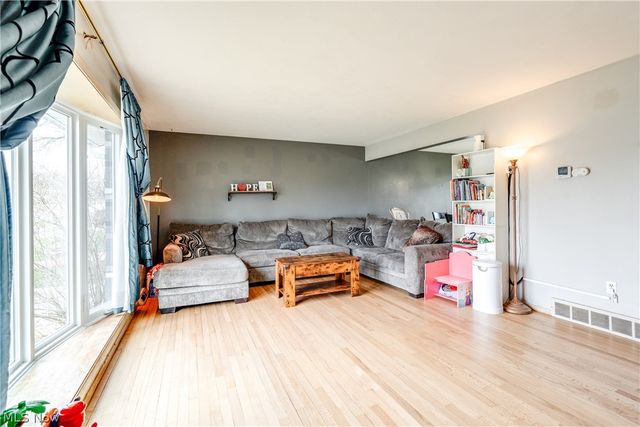 6826 Lynett Drive, Parma, OH 44129