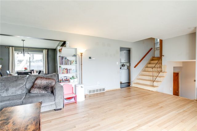 6826 Lynett Drive, Parma, OH 44129