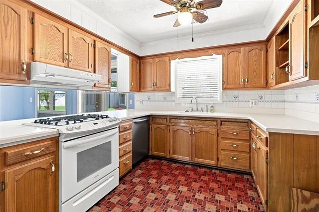 309 Davis Drive, Sulphur, LA 70663