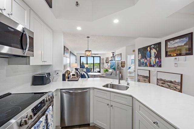 200 Waterway Road 208, Tequesta, FL 33469
