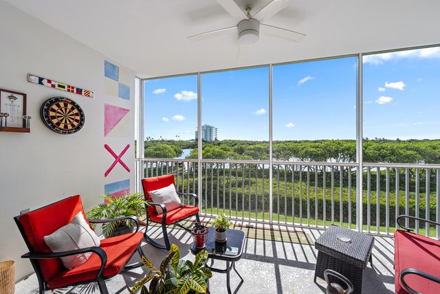200 Waterway Road 208, Tequesta, FL 33469