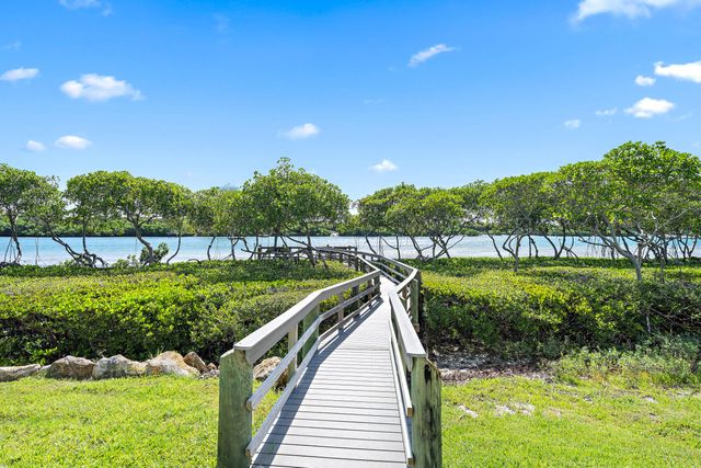 200 Waterway Road 208, Tequesta, FL 33469