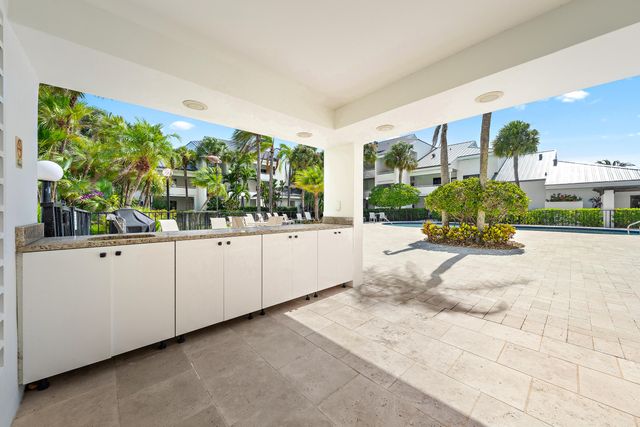 200 Waterway Road 208, Tequesta, FL 33469