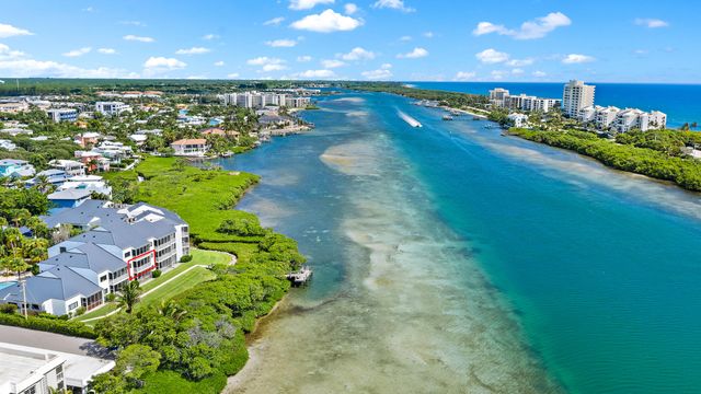 200 Waterway Road 208, Tequesta, FL 33469