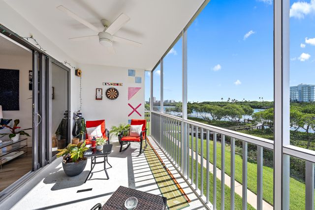 200 Waterway Road 208, Tequesta, FL 33469