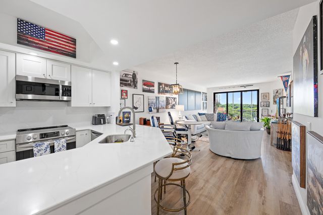 200 Waterway Road 208, Tequesta, FL 33469
