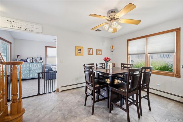 27 Welcome Lane, Wantagh, NY 11793