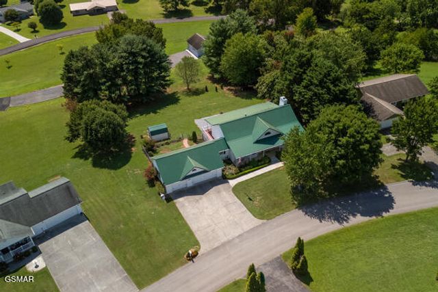 3628 Blue Byrd Lane, Kodak, TN 37764