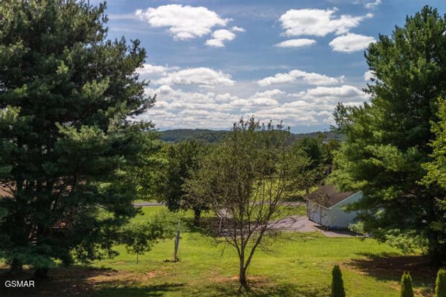 3628 Blue Byrd Lane, Kodak, TN 37764