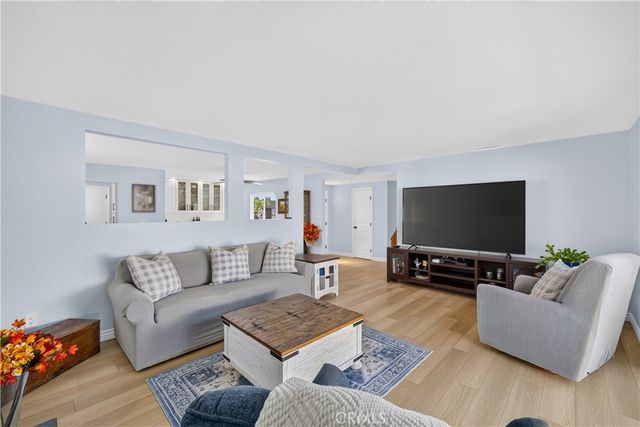 21311 Antiqua Lane, Huntington Beach, CA 92646
