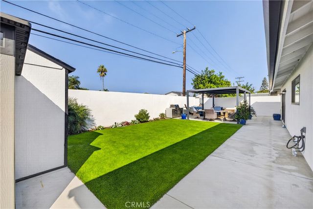 21311 Antiqua Lane, Huntington Beach, CA 92646