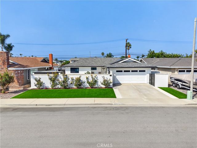 21311 Antiqua Lane, Huntington Beach, CA 92646