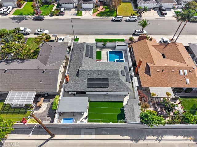 21311 Antiqua Lane, Huntington Beach, CA 92646