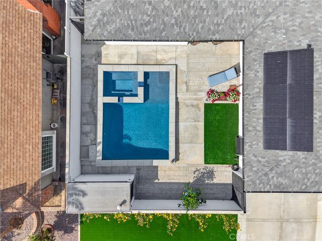 21311 Antiqua Lane, Huntington Beach, CA 92646