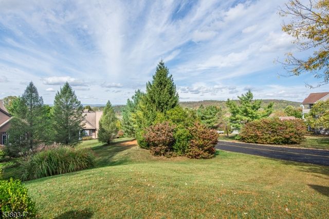 2 Witherwood Dr, Hardyston Twp., NJ 07419