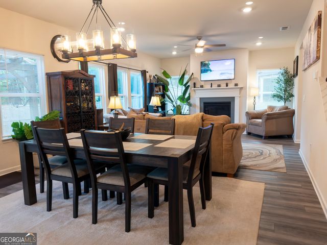 6960 Newcastle Court, Fairburn, GA 30213