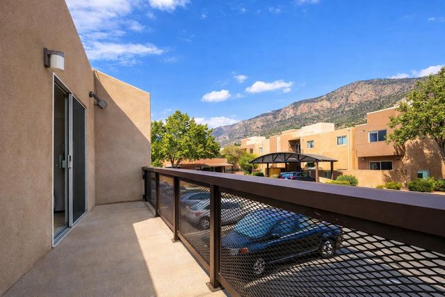 13270 Candelaria Road NE, Albuquerque, NM 87112