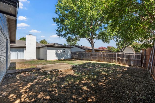 6250 Shirley Drive, North Richland Hills, TX 76180