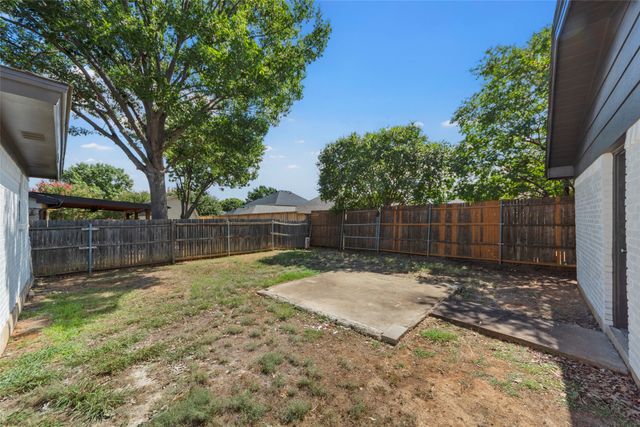 6250 Shirley Drive, North Richland Hills, TX 76180