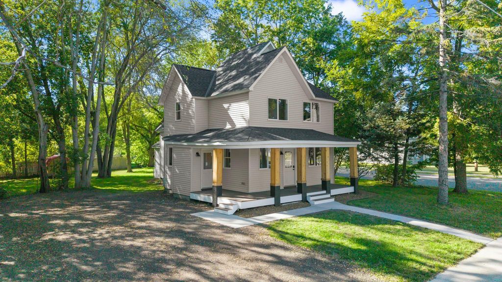301 Center Avenue S, Montrose, MN 55363 — photo 2