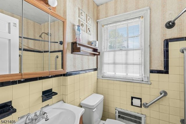 574 Sherman Ave, Roselle Boro, NJ 07203