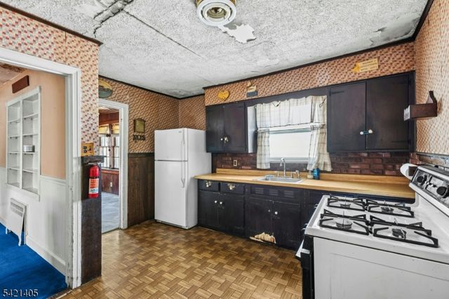 574 Sherman Ave, Roselle Boro, NJ 07203