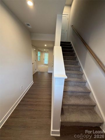4136 Auburn Oak Lane, Charlotte, NC 28208