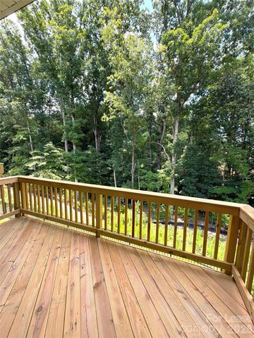 4136 Auburn Oak Lane, Charlotte, NC 28208