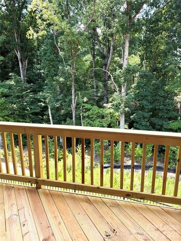 4136 Auburn Oak Lane, Charlotte, NC 28208