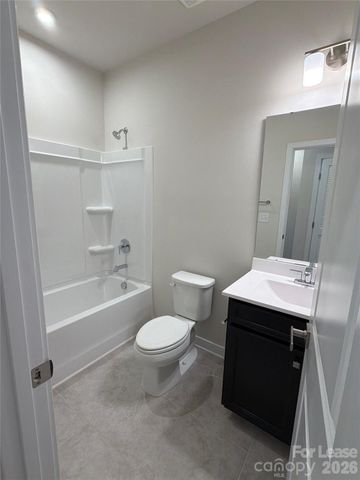 4136 Auburn Oak Lane, Charlotte, NC 28208