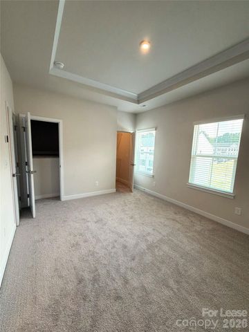 4136 Auburn Oak Lane, Charlotte, NC 28208