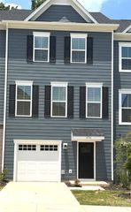 4136 Auburn Oak Lane, Charlotte, NC 28208